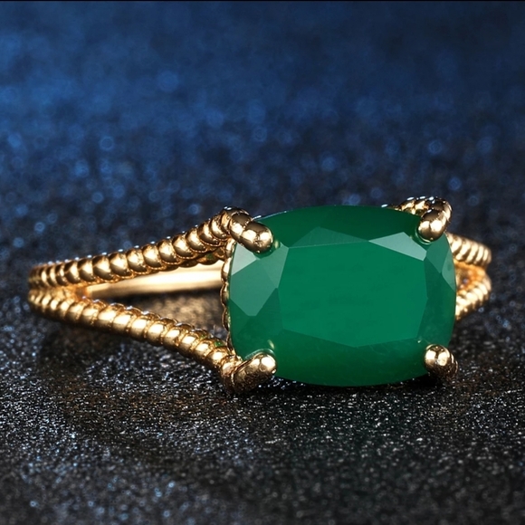 Jewelry Jewelry - HOST PICK Natural Green Agate Ring
